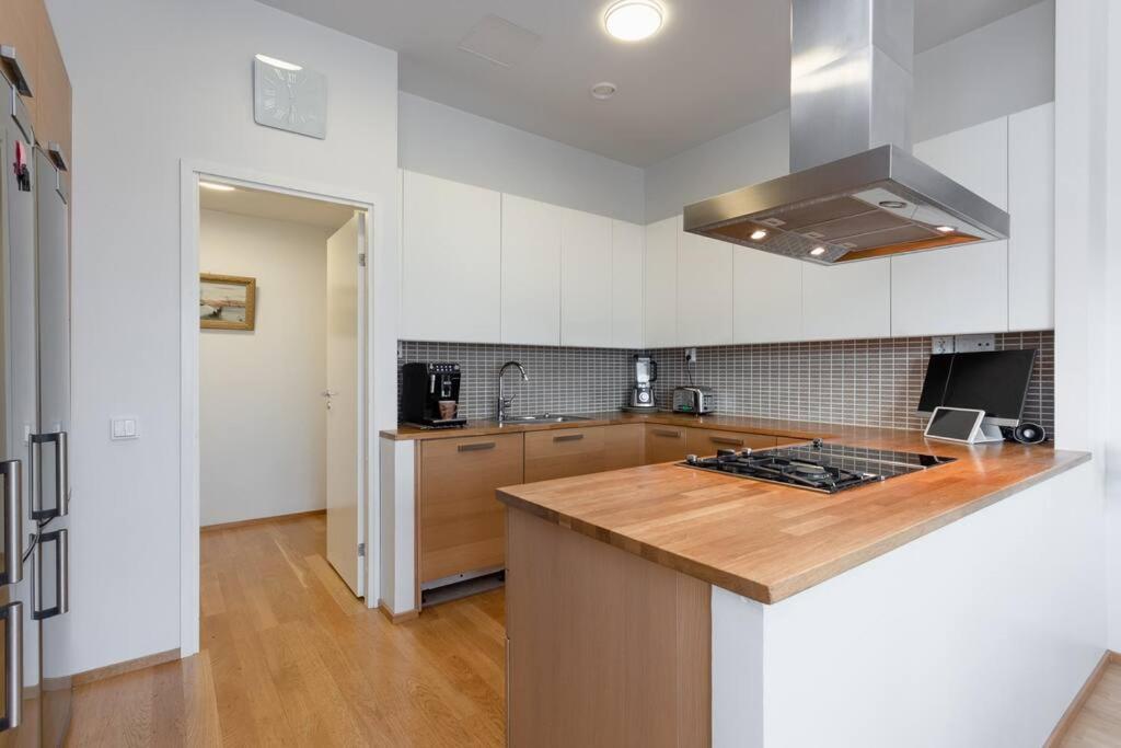 Spacious Home With Four Terrace, Sauna, Sea View Helsinki Kültér fotó